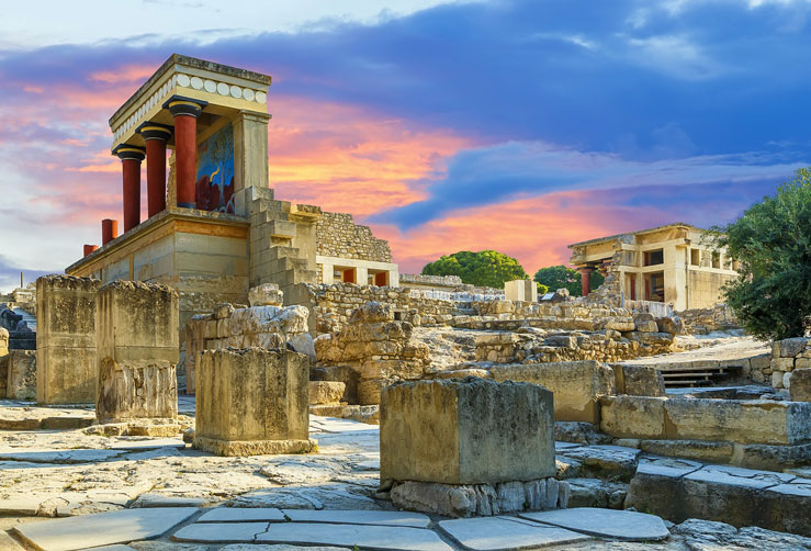 Greece is introducing stricter measures after an increase in COVID-19 cases &copy; Timofeev Vladimir/Shutterstock