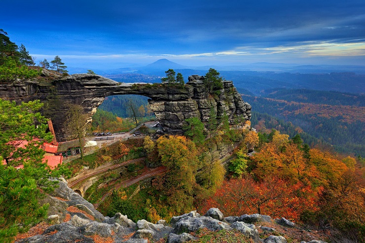 40% of destinations have now eased their travel restrictions &copy; Ondrej Prosicky/Shutterstock