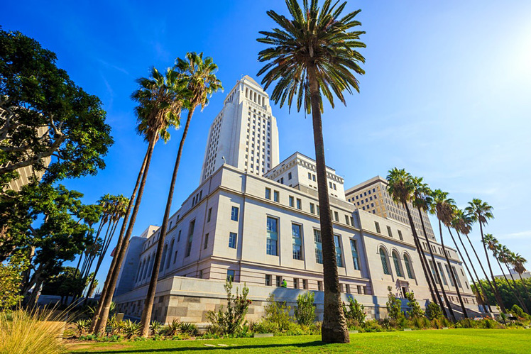 Historic Los Angeles City Hall © f11photo / Shutterstock