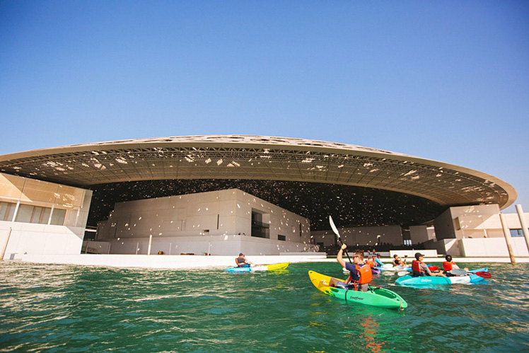 You can now take a kayak tour of Louvre Abu Dhabi © Sea Hawk