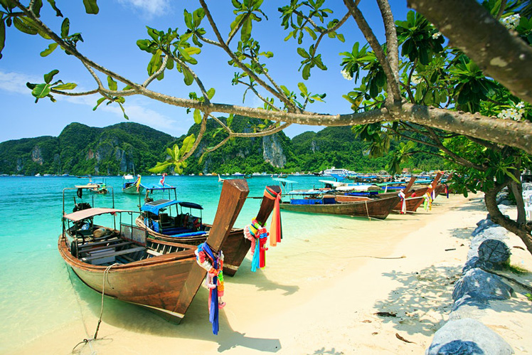 Phuket is one destination that is going to welcome tourists from October, with restrictions © Settawat Udom / Shutterstock