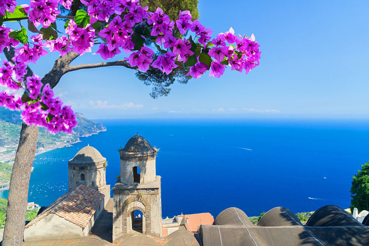 Tourism is returning to Italy © Neirfy/Shutterstock