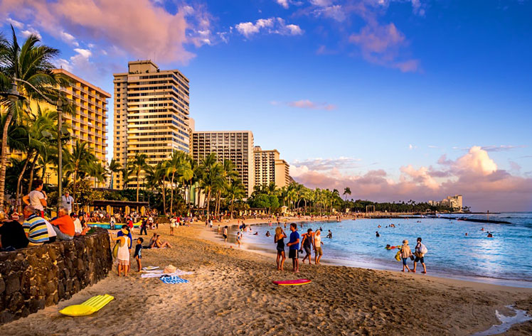 Tourists are returning to Hawaii as restrictions ease across the state © Jeff Whyte/Shutterstock