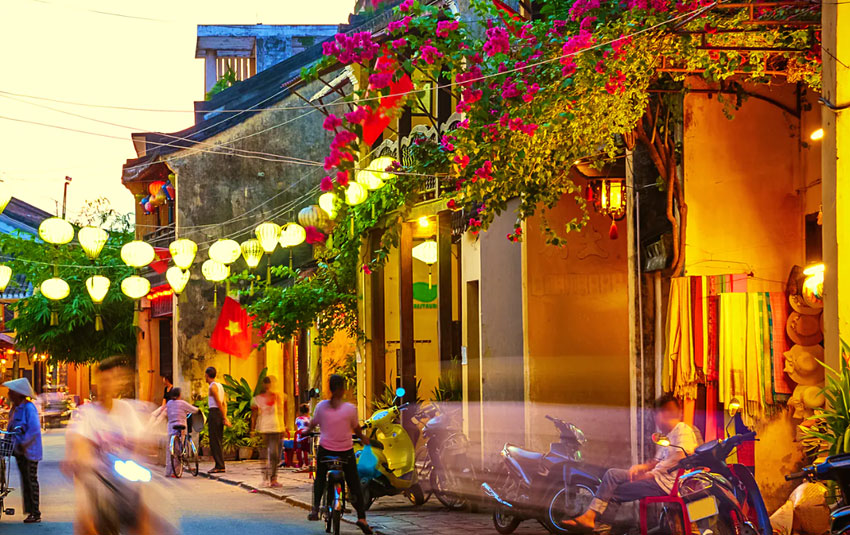 Hoi An could potentially open to vaccinated tourists from December ©Getty Images