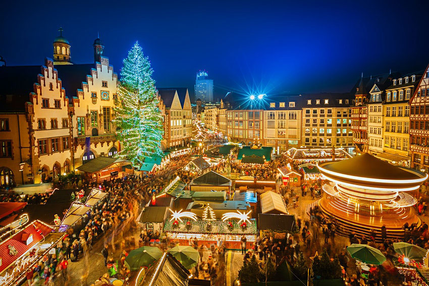 Germany has over 2000 Christmas markets held in town and cities including Frankfurt ©S Borisov/Shutterstock
