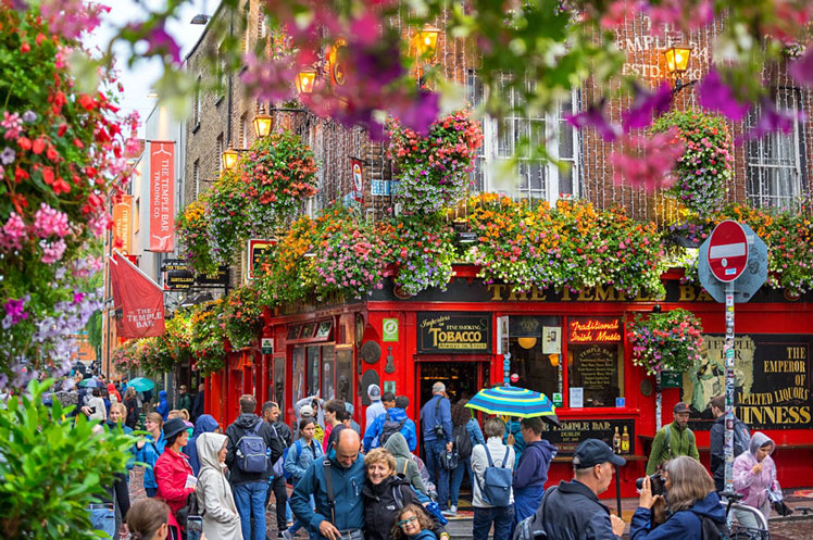 	Ireland's pubs will reopen in July for indoor services after more than a year of closures ©Popa Ioana Mirela/Shutterstock
