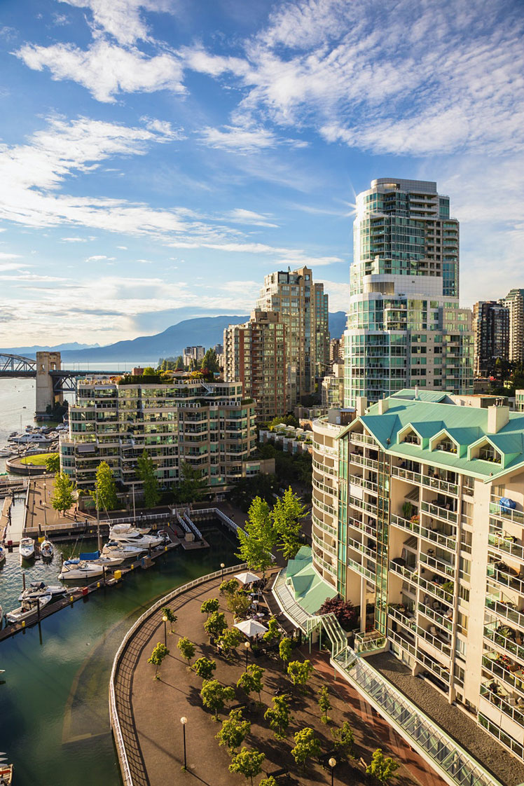 Community is at the heart of most of Vancouver's sustainable initiatives © EB Adventure Photography / Shutterstock