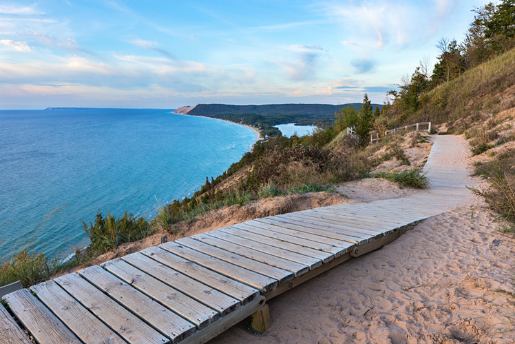 There are many hikes and walks to take in Sleeping Bear Dunes National Lakeshore © Craig Sterken / Shutterstock