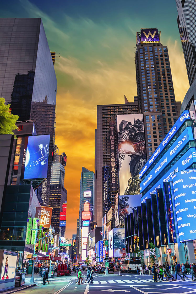 Broadway will fully reopen in September 2021 © agsaz/Shutterstock